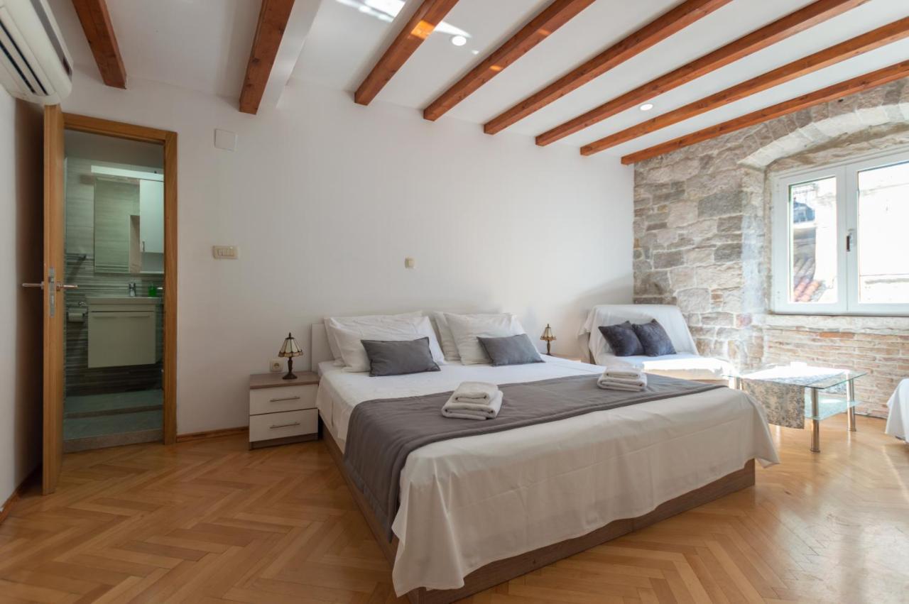Camenno Apartments-The Heart Of Diocletian'S Palace-Open All Winter! Split Exteriör bild