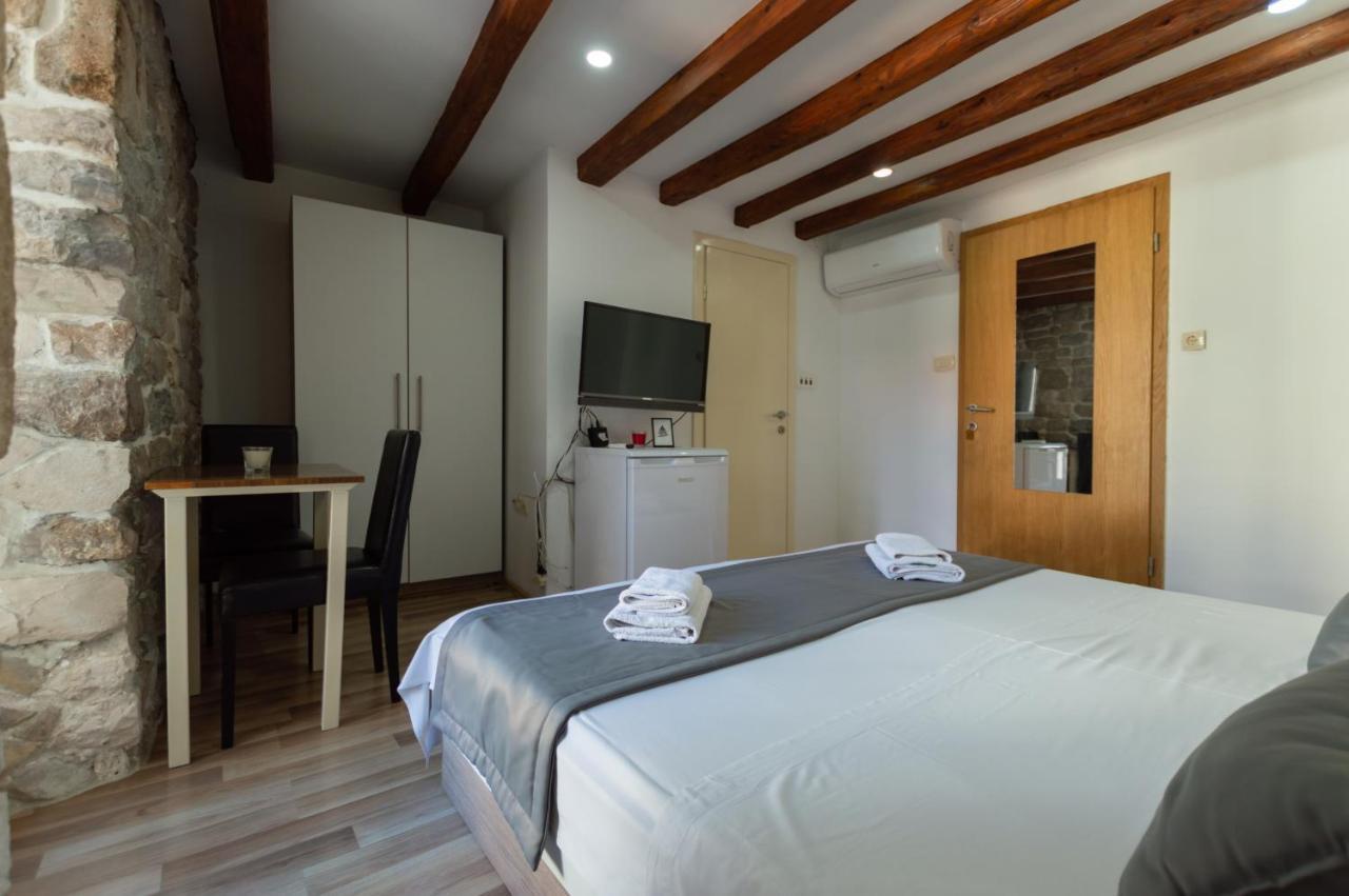 Camenno Apartments-The Heart Of Diocletian'S Palace-Open All Winter! Split Exteriör bild