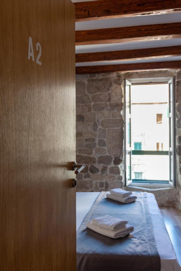 Camenno Apartments-The Heart Of Diocletian'S Palace-Open All Winter! Split Exteriör bild